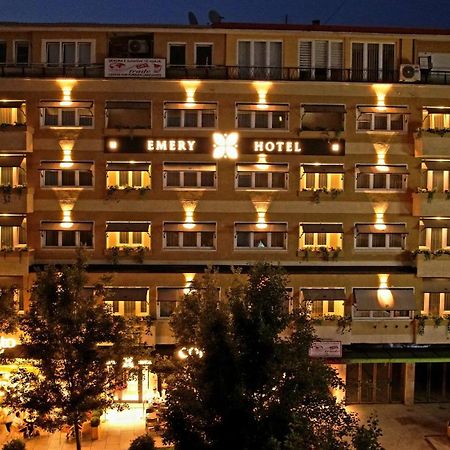 Emery Hotel Priştine Dış mekan fotoğraf